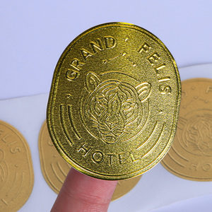 Étiquette personnalisée <span class=keywords><strong>de</strong></span> luxe pour whisky, pelliculage holographique, papier texturé gaufré, autocollant adhésif en rouleau pour l'emballage <span class=keywords><strong>de</strong></span> bouteilles <span class=keywords><strong>d</strong></span>'alcool - Product Image 6