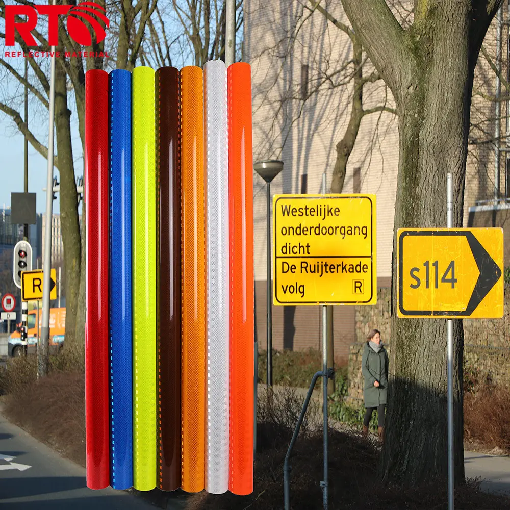 5 ans HIP Grade adhésif prismatique acrylique blanc jaune Film feuilles matériau réfléchissant pour panneau de signalisation