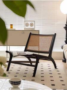 Sillón de Salón Nórdico Moderno de Madera Maciza, Duradero y Portátil, para Dormitorio, Sala de Estar, Exteriores y Uso en Villas - Product Image 4