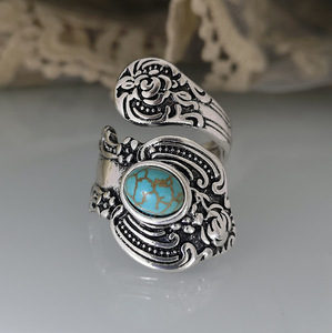 Anello Vintage a Forma di Rosa, Anello di Tendenza per Donne, Accessorio Creativo per Dito in Stile Retrò - Product Image 6