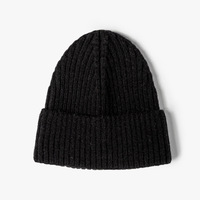 Großhandel Wolle-Acryl Winter Warme Unisex Bestickte Einfarbige Gerippte Blanko Gestrickte Mützen mit Anpassbarem Logo