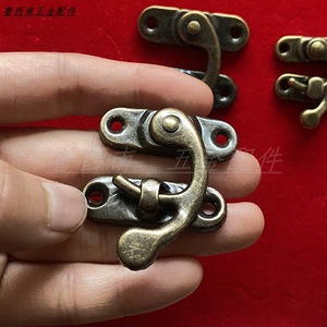 Chenxing Hardware Accessories <b>Box</b> Clasp 40x45mm Retro Color Iron Material <b>Gift</b> <b>Box</b> Use - Product Image 4