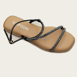 Женские сандалии на плоской подошве - Product Image 3