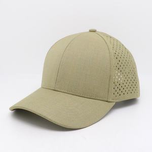 Gorra Deportiva de Alta Calidad, 100% Poliéster, con 6 Paneles Lisos y Perforaciones Láser - Product Image 1