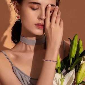 <span class=keywords><strong>Bamoer</strong></span> Luxury Slender Rose สร้อยข้อมือทองคำประกาย - Product Image 4