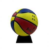 Ballon de basketball en caoutchouc taille 7 avec logo – Ballon d'entraînement intérieur écologique et durable, design léger
