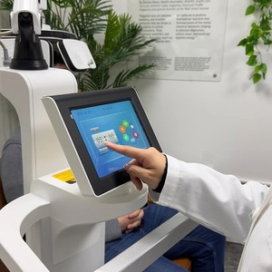 Fabricante Médico Certificado ISO con 29 Años de Experiencia, Proveedor de Máquinas para el Crecimiento del Cabello Lllt, Tratamiento Láser para la <span class=keywords><strong>Alopecia</strong></span> Androgenética - Product Image 2