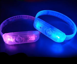 สายรัดข้อมือเรืองแสง LED ควบคุมด้วยเสียงอุปกรณ์การเชียร์งานปาร์ตี้ - Product Image 4