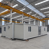 Maison préfabriquée extensible de 40 pieds, modèle de vacances idéales, avec une disposition de villa à 3 chambres pour station balnéaire en montagne