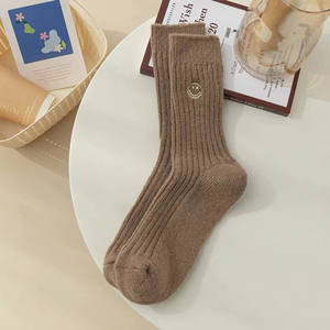 <span class=keywords><strong>2026</strong></span> नई फैशन महिलाओं 100% मेरिनो ऊन कश्मीरी मोटी सर्दियों के मोजे गर्म नरम ठोस आकस्मिक खेल - Product Image 5