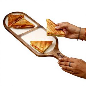 Plato de Servir Cuadrado de Madera Pintado a Mano para Regalos - Product Image 1