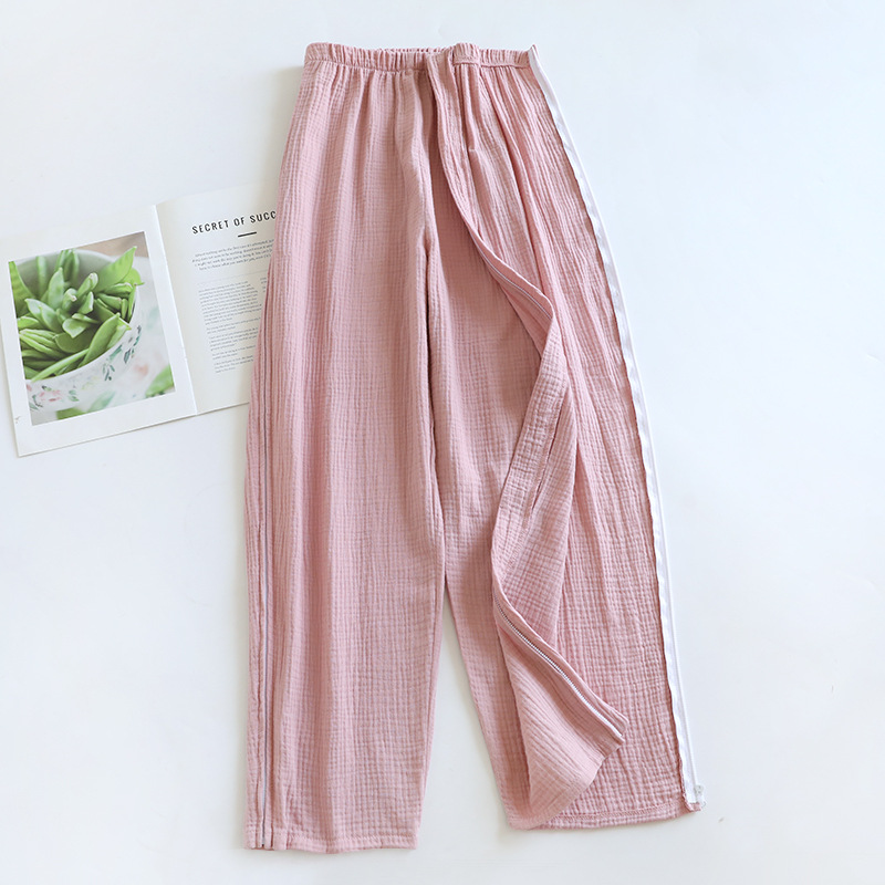 Pantalon d'allaitement une pièce en gaze rouge pour femme.