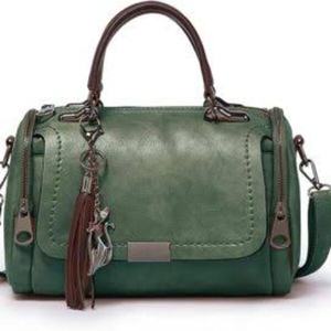 Sac à main élégant pour femme en similicuir avec pompon décoratif, fermeture éclair, compartiment principal de rangement, bandoulière réglable, tendance - Product Image 1