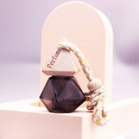 Diffuseur de voiture suspendu en verre avec logo personnalisé OEM, 8 ml, diamant coloré, bouchon en bois, flacon de parfum, désodorisant d'air aux huiles essentielles