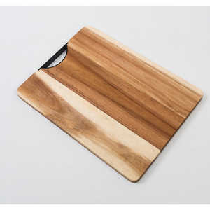 Tabla de Cortar de Madera Maciza Rectangular de 40x30x1.7cm con Asa, Tabla de Picar para Cocina, Color Natural - Product Image 1