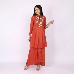 Conjunto de 2 piezas Dhoti Kurta con cuentas en color naranja para amantes de la moda elegante, de Stylish Women Trend Store. - Product Image 1