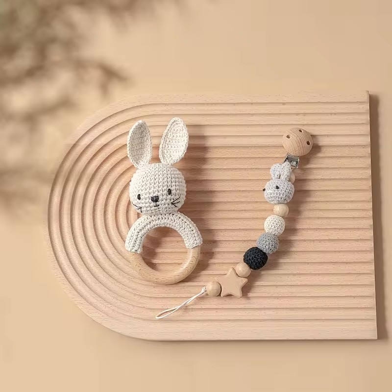 Ensemble hochet lapin