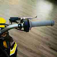 2026 Alibaba Venta Caliente Mini Surron Hypee Bee 8K Bicicleta Eléctrica de Cross para Niño