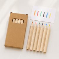 Crayons courts miniatures 6 couleurs en bois naturel non soluble, emballés dans une boîte en papier kraft pour le dessin et la coloration