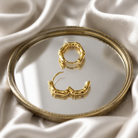 Fermoirs d'oreille Huggie en laiton motif bambou, plaqués or, polis, géométriques, pour la fabrication de bijoux
