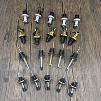 Ensemble de verseurs d'huile réutilisables écologiques en acier inoxydable 201/304 avec petit bouchon argenté et bec verseur automatique pour bouteille de vin en métal