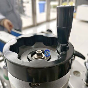 Machine d'étiquetage automatique de vin pour bouteilles, pots et barils en plastique - Orientation, étiquetage, moteur, PLC, papier, utilisation facile - Product Image 5