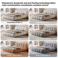 Lit rembourré moderne en tissu doux effet nuage, avec cadre réglable en plastique, couleur crème, tailles King et Queen, durable et écologique, pour chambre à coucher.