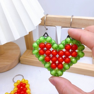 พวงกุญแจอะคริลิคแบบกำหนดเองจากโรงงาน ดีไซน์ DIY สำหรับตกแต่งกระเป๋าถือ ทำมือ ของขวัญสำหรับผู้หญิง จี้รูปหัวใจแบนน่ารัก - Product Image 6