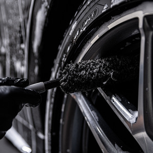 Cepillo de microfibra gris para lavado de autos, cepillo de felpa para limpieza de ruedas de automóviles - Product Image 2