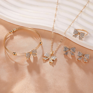RINHOO Fashion - Juego de Joyería de Metal con Circonitas Elegantes, 4 Piezas, con Pendientes, Collar, Anillo y Pulsera con Forma de Corazón de Mariposa, para Mujer, Regalo de Boda - Product Image 5