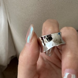 Anillo de textura de arco romántico S925 Plata de ley con chapado de 18K Diseño simple con incrustaciones Versión coreana Anillo fino - Product Image 1