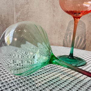 Verre Coupe Art Déco Raymond |   Verres à pied en cristal bicolore rouge et vert |   14,31 oz Vaisselle de bar vintage faite à la main - Product Image 3