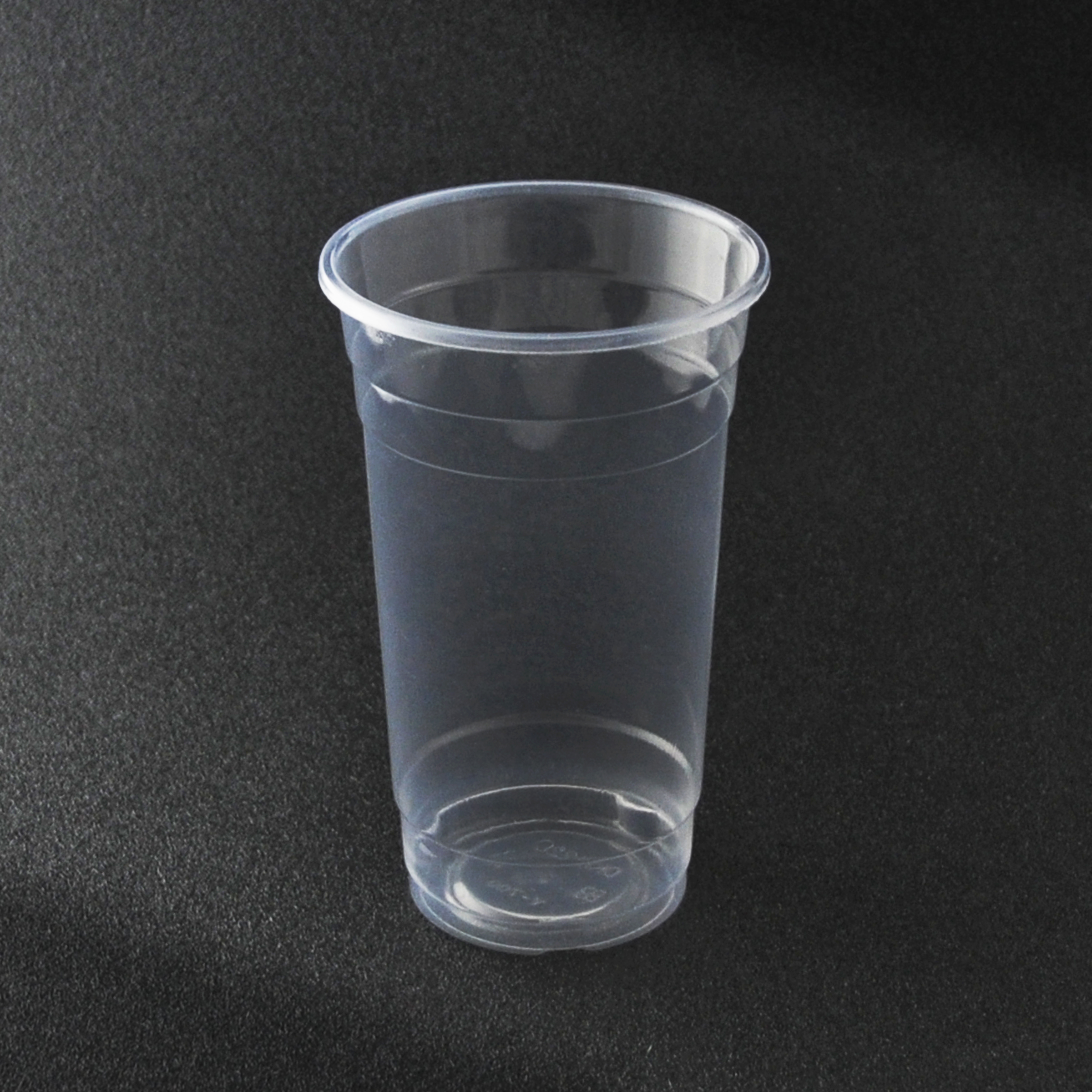 Прозрачная пластиковая чашка 700 мл