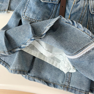Nuovo Set Estivo 2025 per Ragazze: Top Senza Maniche in Denim con Gonna Plissettata, Completo Due Pezzi alla Moda - Product Image 6