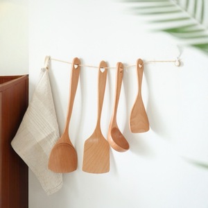 Beech Wood Spatula And Spoon Set 4 Pieces Kitchen Cooking Utensils For Wok And Soup - Product Image 3