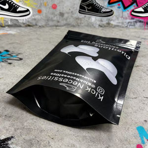 Sacs en Mylar personnalisés - Sacs à fermeture éclair noir mat pour l'emballage d'accessoires de quincaillerie et d'accessoires de chaussures - Product Image 3