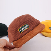Casquette de camping 5 panneaux personnalisée avec logo brodé, patch bicolore, visière plate en velours côtelé rétro, style streetwear hip-hop, pour l'extérieur, vente en gros