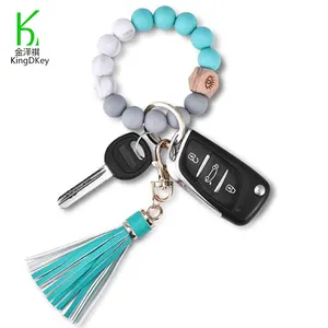 Porte-clés en cuir PU avec pompon, 5 pièces, pendentif avec des perles en bois et de Silicone, bijou de poignet, nouveauté