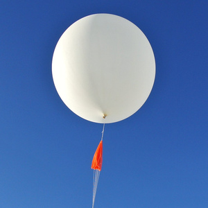 Fournisseurs en gros de ballons ronds en latex blancs de 300 g et 120 pouces pour les anniversaires, les mariages, les fêtes et les décorations - Product Image 4