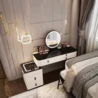 Commode intelligente nordique lumière de charge sans fil caractéristiques multifonctionnelles vanités de maquillage de chambre à coucher moderne table spéciale