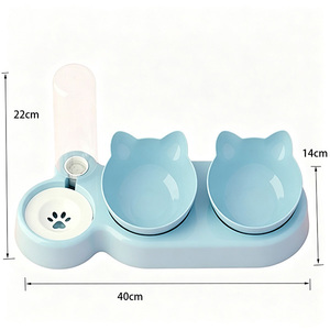 Comedero Inclinado Antideslizante para Perros y Gatos con Fuente de Agua Automática, Protege la Columna Cervical, Portátil para Uso en Exteriores - Product Image 2