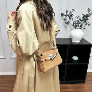 Sac à main pour femme en cuir véritable, mini sac à main pour femme, sac fourre-tout de luxe européen, dernière tendance de la mode - Product Image 2