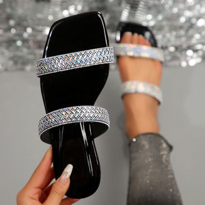 Sandales plates à lanières brillantes en strass pour femmes, confortables, grande taille, à bout carré ouvert, type claquettes - Product Image 1
