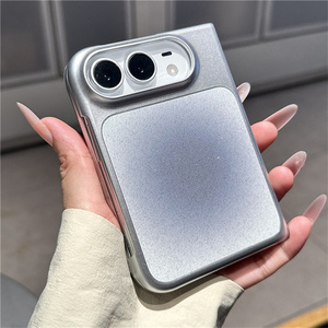 เคสโทรศัพท์มือถือแบบพับได้ รุ่น 2026 Bumper Glitter ผลิตจากเรซิ่น พร้อมแม่เหล็ก สำหรับ iPhone 18 Duo ลายเส้นสีรุ้ง  พร้อมกรอบแม่เหล็กปิดหน้าจอ ฝาหลังแบบใหม่ - Product Image 3
