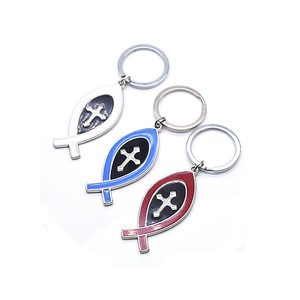 Llavero Creativo con Forma de Pez, Diseño Cruzado en Aleación de Zinc, Regalo Portátil para Comercio Exterior - Product Image 3