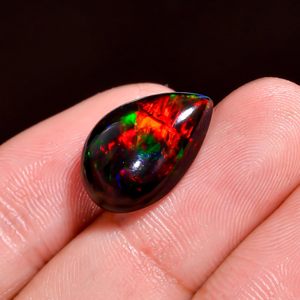 YASHEE Ópalo Etíope Negro Natural de 6 Quilates con Corte de Pera para la Fabricación de Joyas - Product Image 2