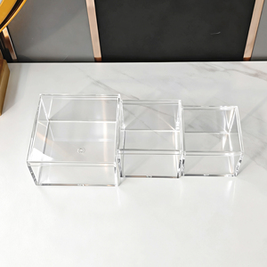 Boîte <span class=keywords><strong>carrée</strong></span> transparente en acrylique PS avec couvercle, boîte <span class=keywords><strong>de</strong></span> <span class=keywords><strong>rangement</strong></span> anti-poussière pour bonbons, boîte d'emballage <span class=keywords><strong>carrée</strong></span>, boîte <span class=keywords><strong>de</strong></span> présentation pour figurines, bijoux et cadeaux - Product Image 1
