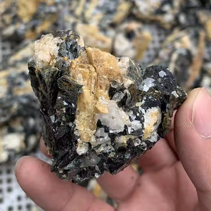 Vente en gros Peu commun Naturel <span class=keywords><strong>Biotite</strong></span> Jaune Tourmaline Cristal Minéral Noir Mica Feuille Spécimen pour la Guérison d'Autres Cristaux Artisanat - Product Image 6