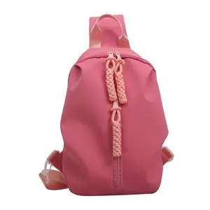 कस्टम लोकप्रिय हॉट पिंक ट्रैवल आउटडोर शोल्डर स्लिंग बैग पुरुष महिला युवा लड़की लड़के के लिए स्टाइलिश मैसेंजर चेस्ट पर्स बैग