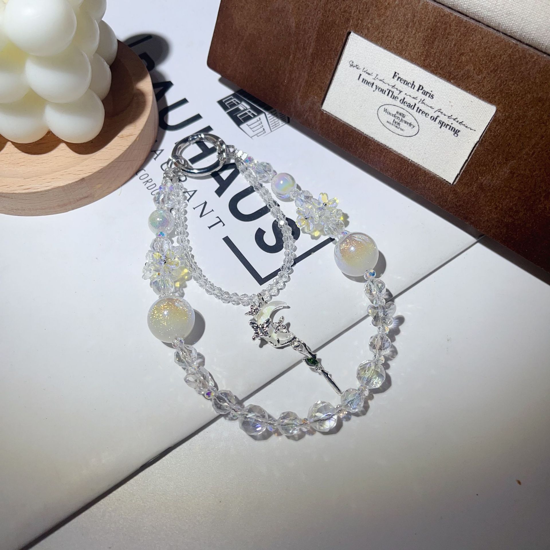 Pendentif Papillon de Lune-Blanc